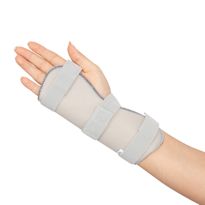 finger brace (3).jpg